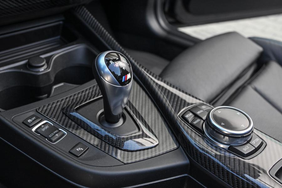 Детали интерьера BMW M2 Convertible by Lightweight Performance (F87) 2018 года  (фото 14 из 29)